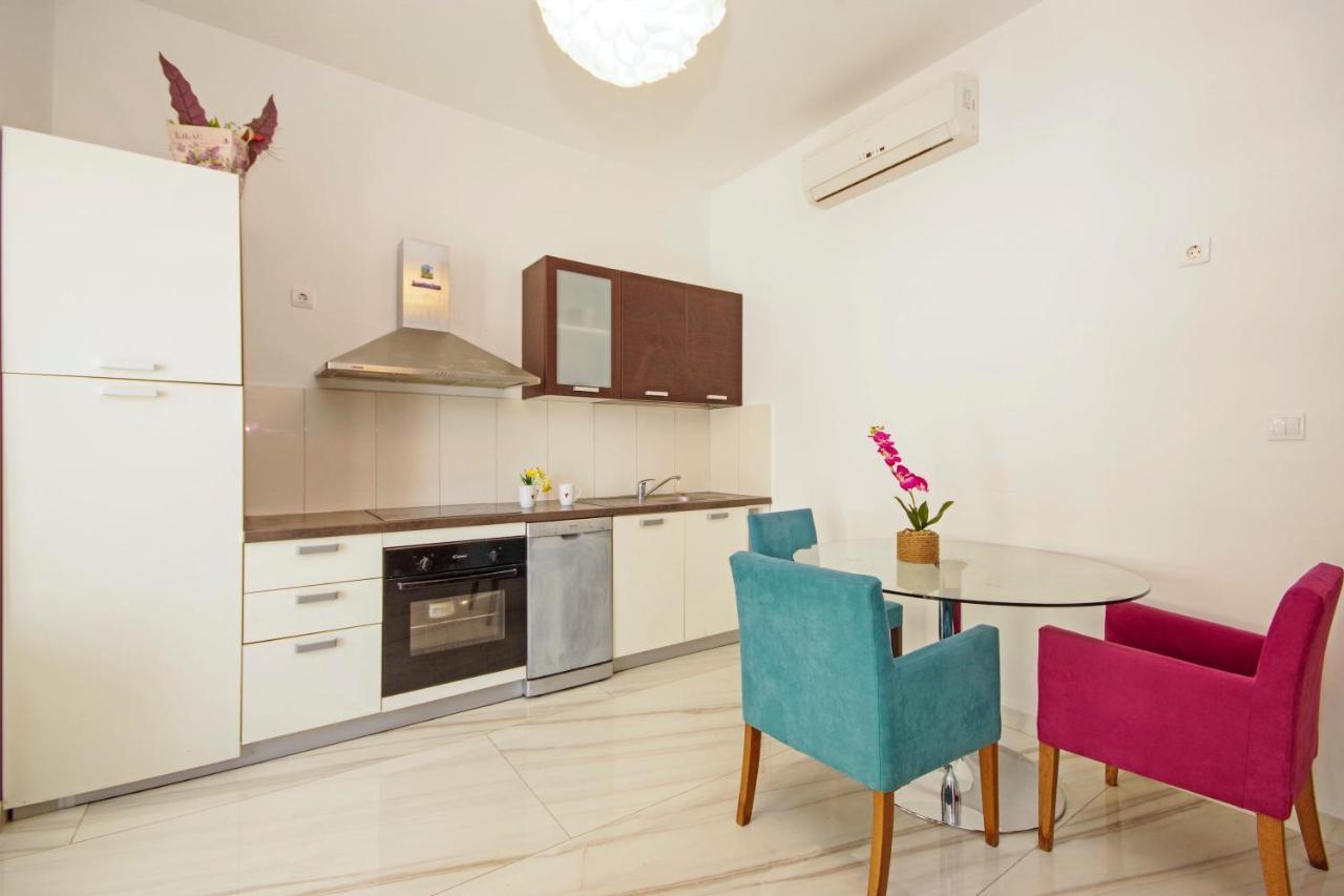 Apartment House Split Exterior foto